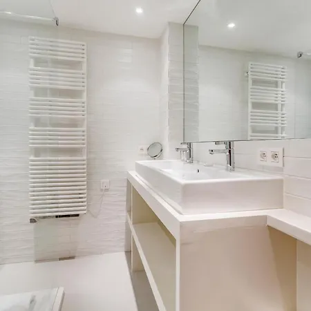 Kindvriendelijk App Met Frontaal Zeezicht &garage Апартаменты